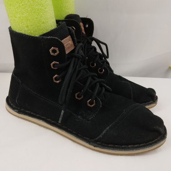 TOMS Shoes - Toms Chukka Tomboy Boots Black Leather Suede Shoes Womens Size 7